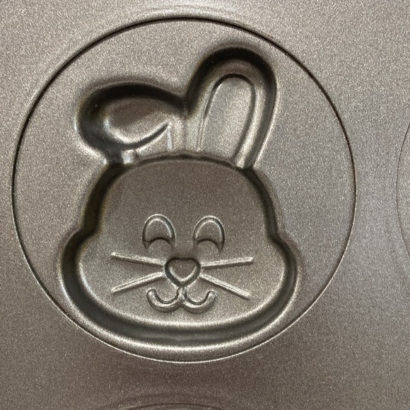 SWEET CREATIONS SPRING COOKIE PAN - Picture 7 of 16